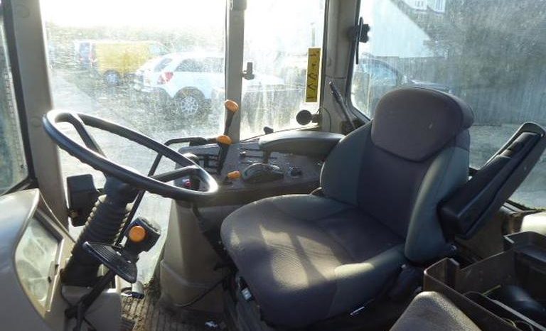 2005 JOHN DEERE 6220 SE LOADER TRACTOR WITH 631 LOADER full
