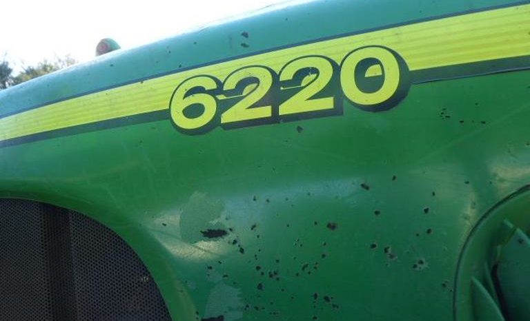 2005 JOHN DEERE 6220 SE LOADER TRACTOR WITH 631 LOADER full