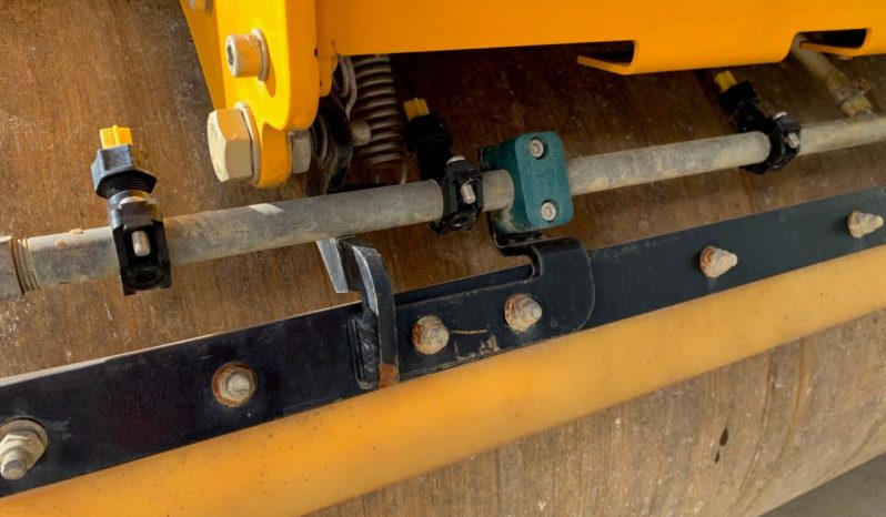 JCB VMT260-120 DOUBLE DRUM VIBRATING ROLLER full