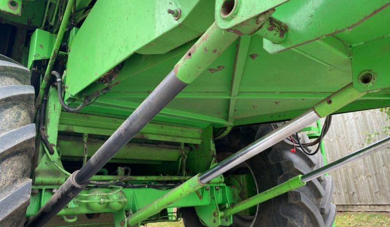 DEUTZ FAHR 6040 COMBINE HARVESTER ONLY 1390 HOURS FROM NEW full