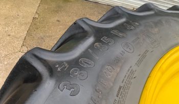 FULL SET OF JOHN DEERE ROW CROP WHEELS & TYRES full