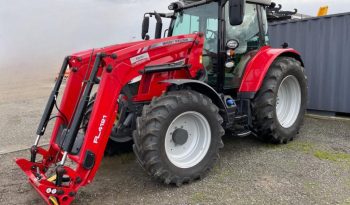 Massey Ferguson 5713 S Dyna-6 full